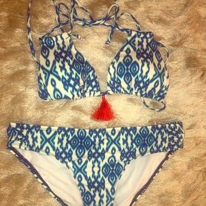 Bathing suit Medium top, Large bottom